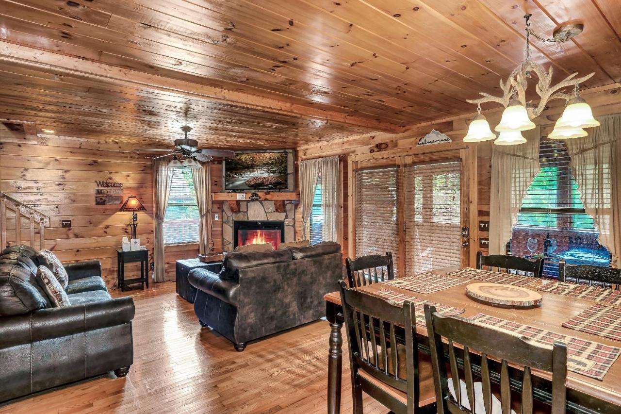 Goldilocks' Honey Pot Villa Pigeon Forge Bagian luar foto