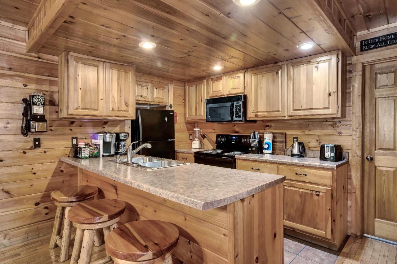 Goldilocks' Honey Pot Villa Pigeon Forge Bagian luar foto