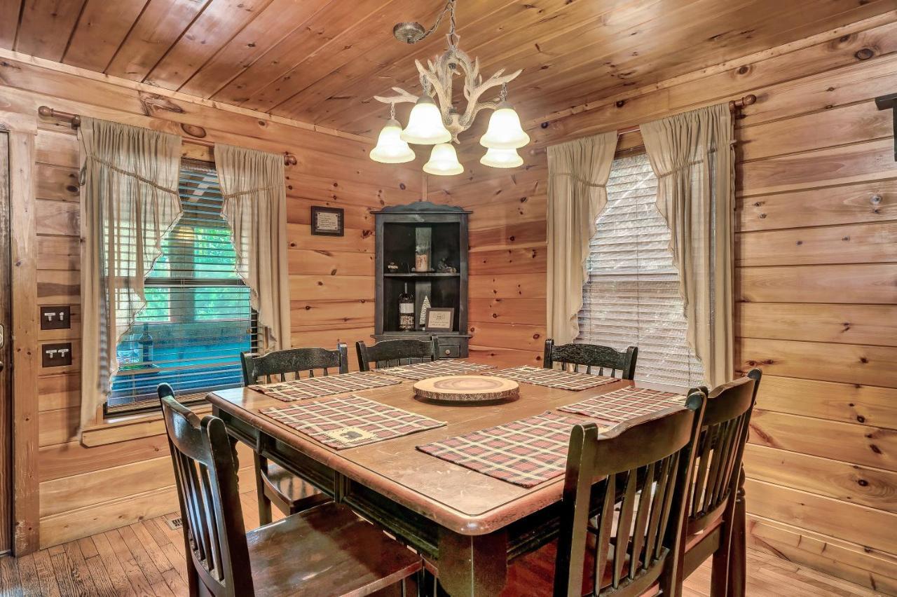 Goldilocks' Honey Pot Villa Pigeon Forge Bagian luar foto