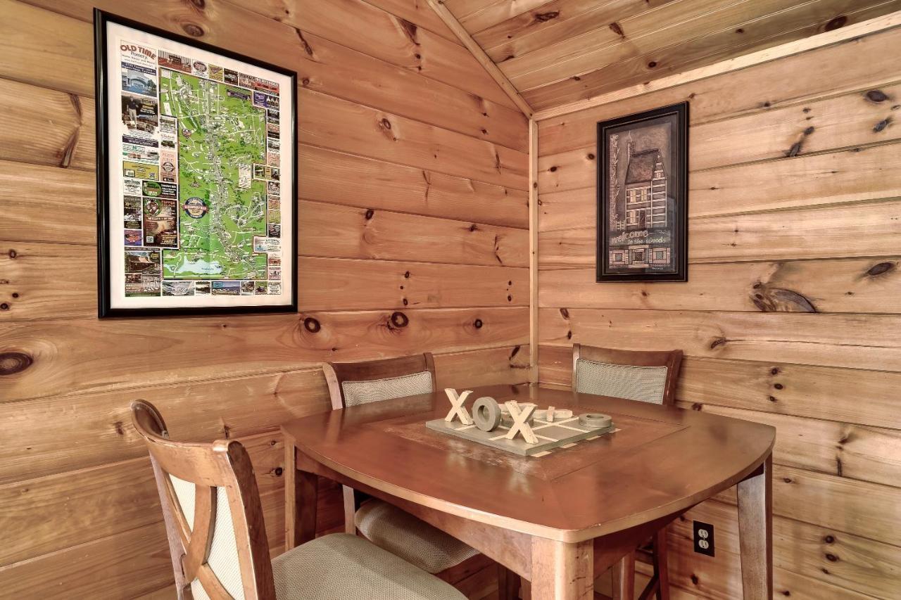 Goldilocks' Honey Pot Villa Pigeon Forge Bagian luar foto